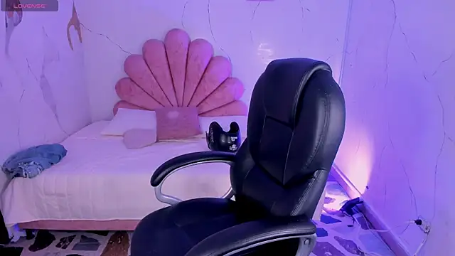 AmeliaHart_ webcam