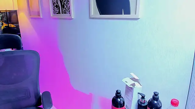 Alanna_Wild webcam