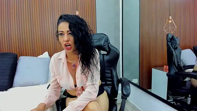 Velvet_Luxx webcam