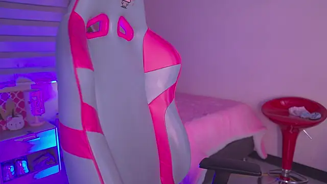 Briana_Collin webcam