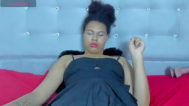 tatianasquirthot webcam