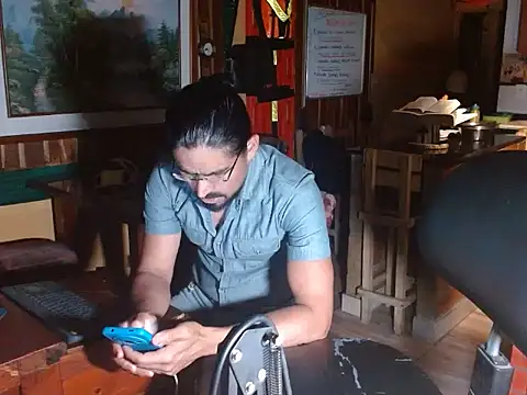 Dr_Pocholate84 webcam