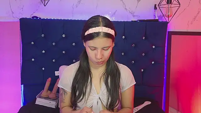 Dakotaa_Johnson webcam