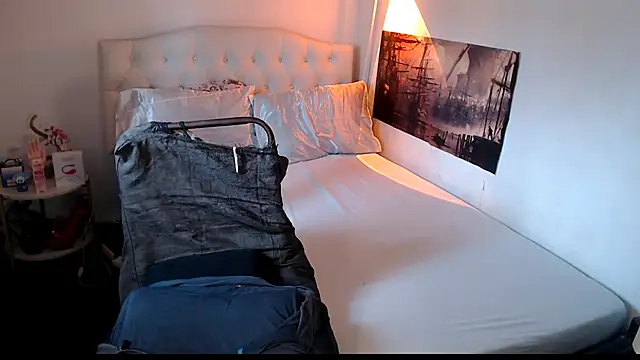 NinaDOM4CUM webcam