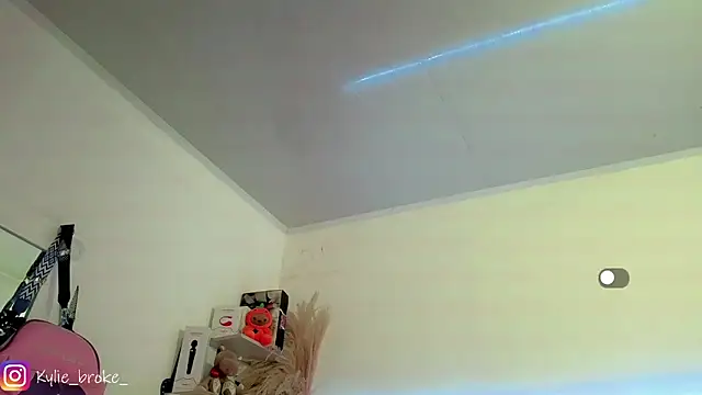 Kylie_brokee webcam
