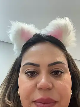 lariic Live Webcam on Stripchat