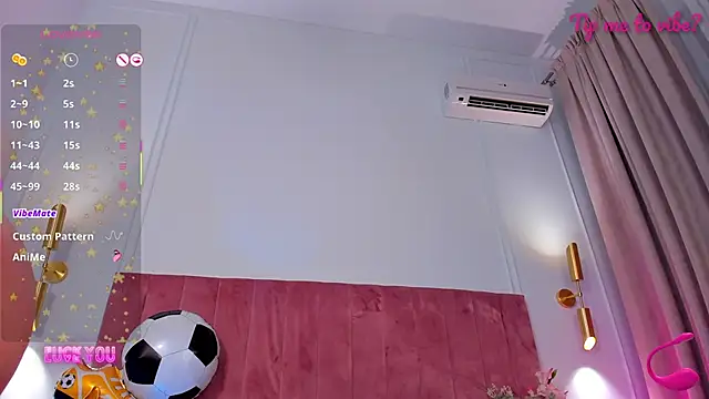 Mayzzie webcam