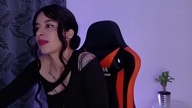 Misscarolsph live cam on StripChat