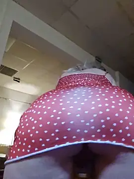 LadyTouch live cam on StripChat