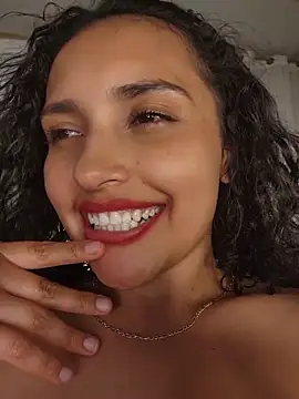 Lucy_Marin live cam on StripChat