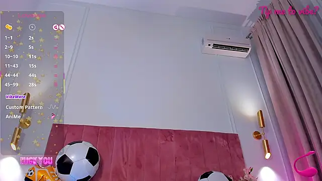 Mayzzie webcam