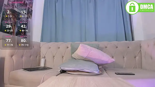 zoe_37 webcam