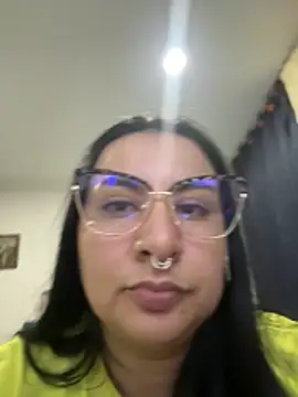 Abril_Luv webcam