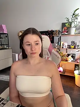 sweetest_pie live cam on StripChat