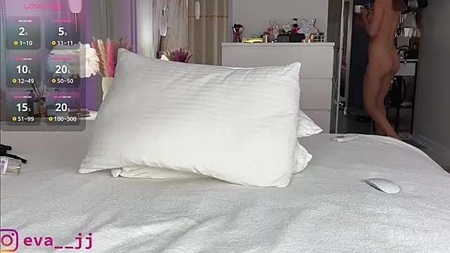 Eva_JJ