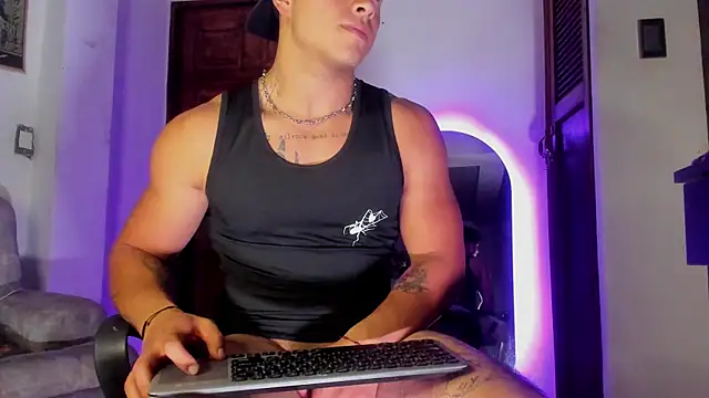 Dominic_Biker__ webcam