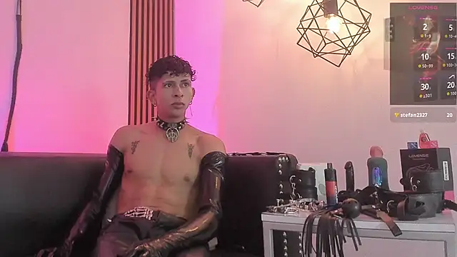 maximoking26 - Maximoking26's free webcam - UK Sex Cams