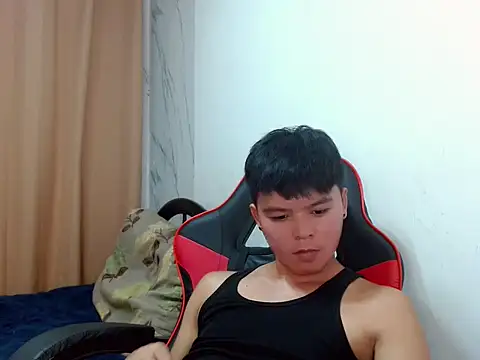 yourhotasiandoms