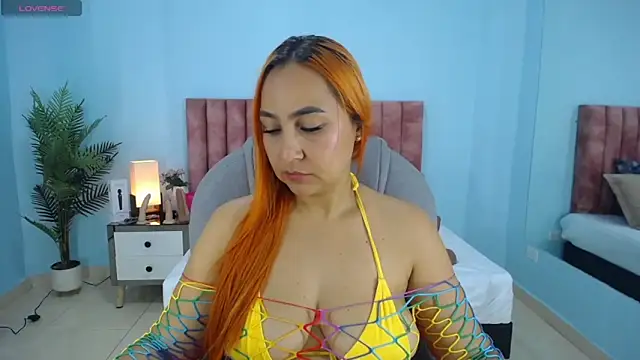 nana_levy webcam