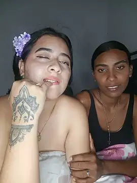 Chloe_Sky_love live cam on StripChat