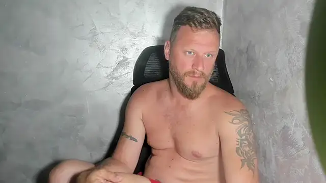 alex_beauty2025 (Ask my age) - ASS OPEN AND HARD COCK