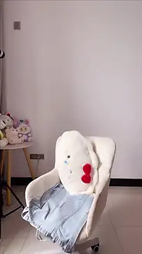 shuishui103 (F milf) - 水水求调教，全裸发情抽插