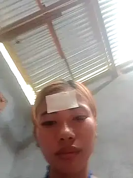 uwannataste webcam