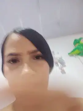 sofia_milky (F young) - games with milk squirts👿
