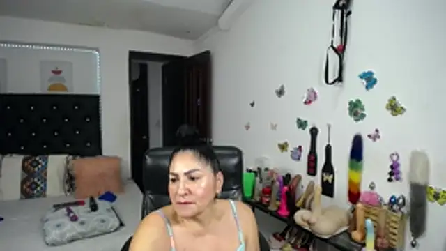 mature_bigboobs10 webcam