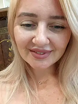 LadyLolyPop_ webcam