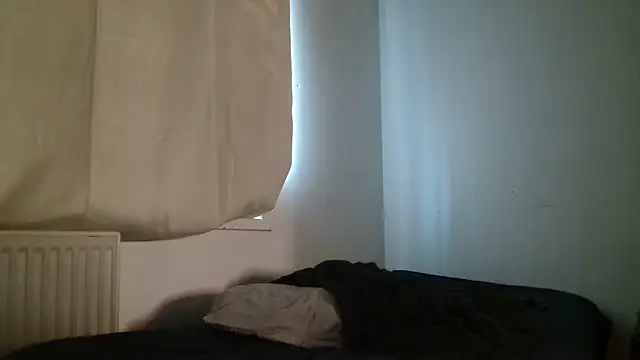 CurvySashia webcam