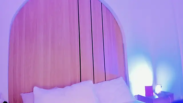 ariadna_boneville webcam