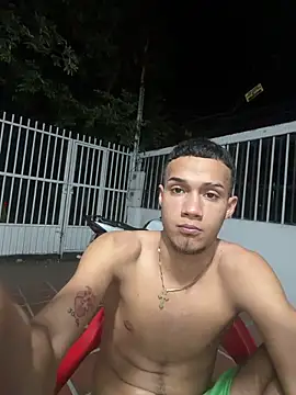 friends_lust_latin webcam