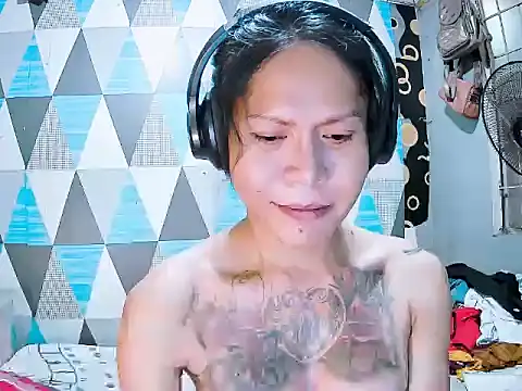 Trish_CurveCock webcam
