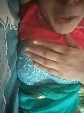 cute_riya_11 webcam