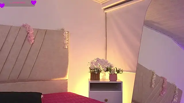 Luna_glow_ webcam