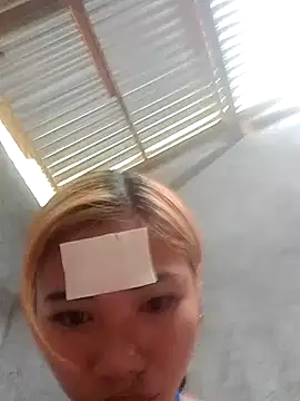 uwannataste webcam