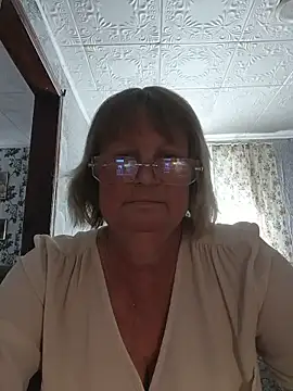 MilashkaCutie50 webcam