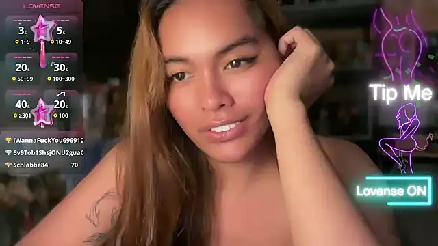urhottestgurl webcam