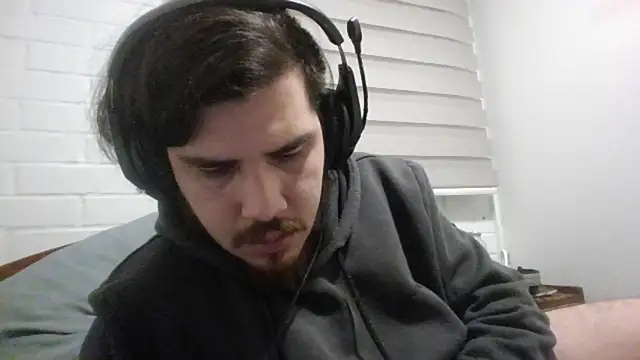 hung_weeb webcam