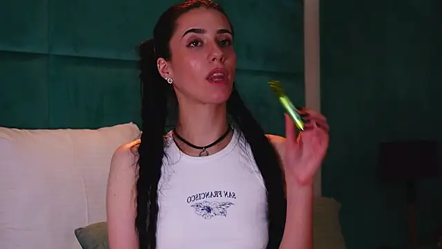 AmeliaJune webcam