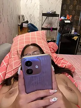 Ponthip webcam