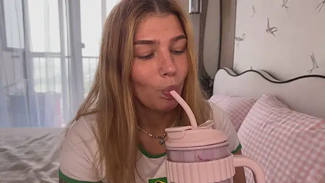 Anna_Six