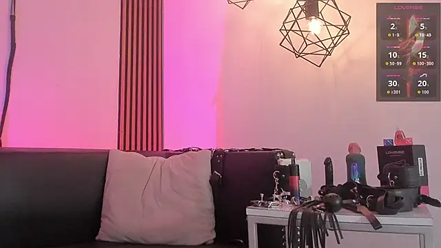 Maximoking26 webcam