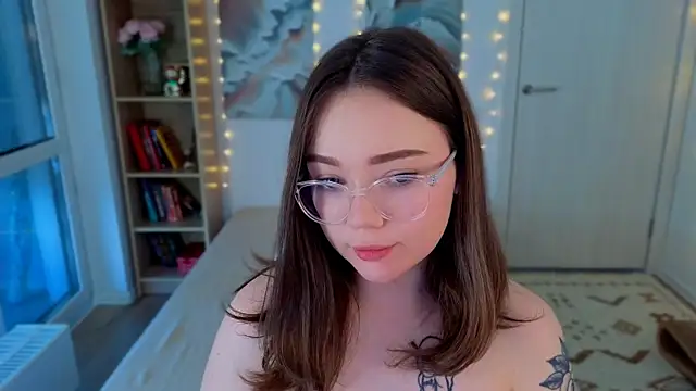 MilenaSaint webcam