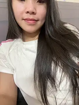 Bella_7777 webcam