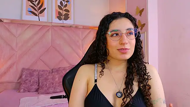 DemiJones_ webcam