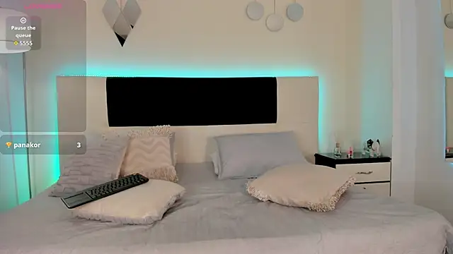 Sky_Loren webcam