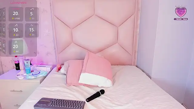 Nasly_Moore webcam