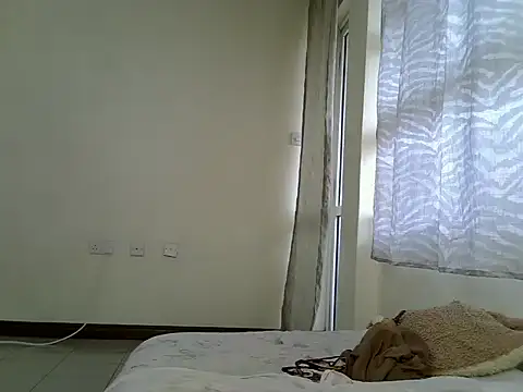 Sweetbrowna webcam